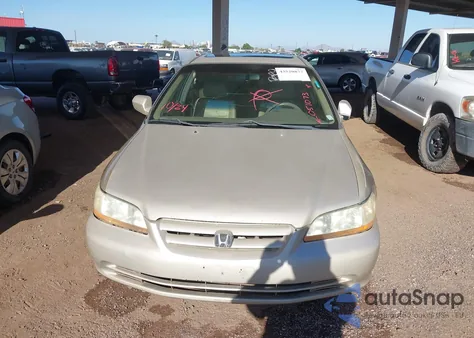 2002 Honda Accord 3.0 Ex from USA, damaged, VIN 1HGCG16552A051073